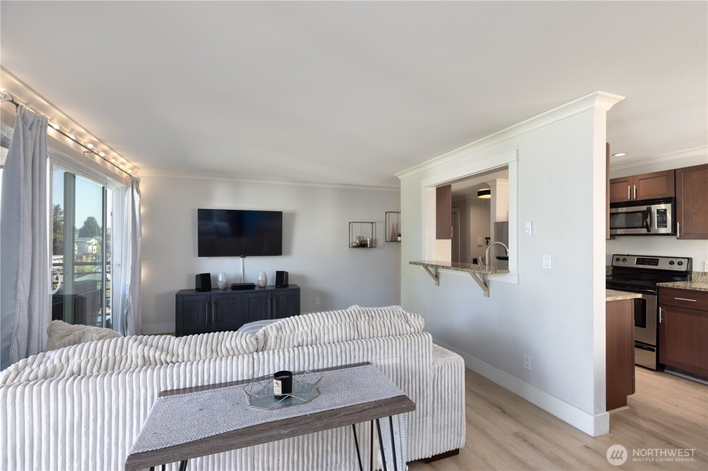 2830 NW 56th Street #306, Seattle, WA 98107