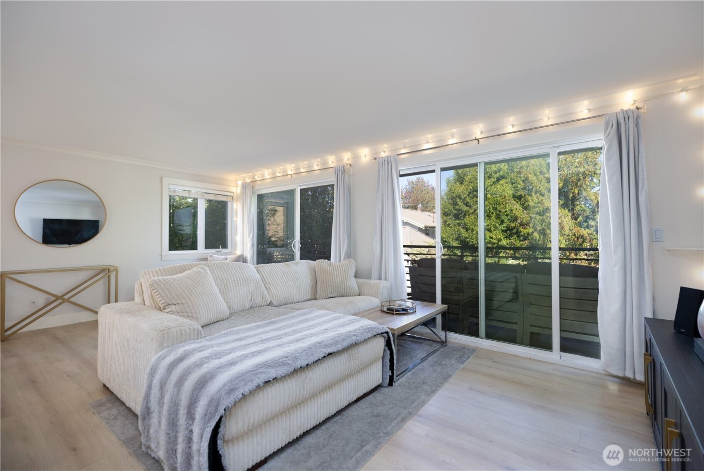 2830 NW 56th Street #306, Seattle, WA 98107