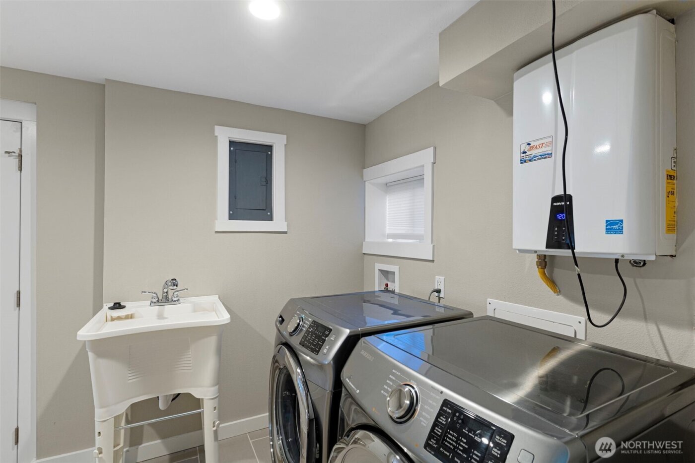 12046 12th Avenue NE, Seattle, WA 98125