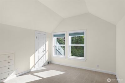 12046 12th Avenue NE, Seattle, WA 98125 - Photo 16