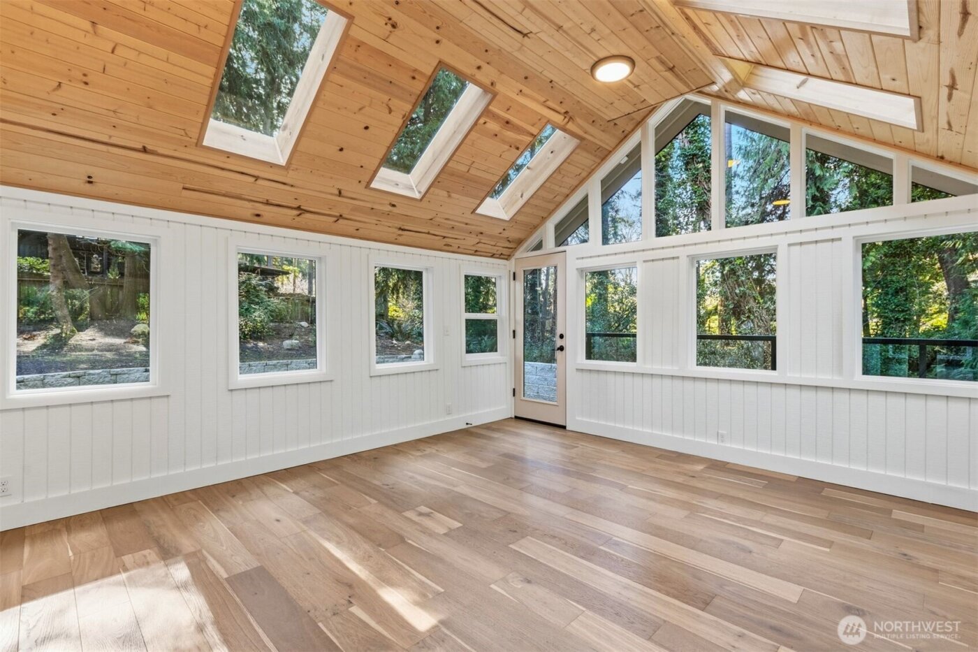 11785 Penny Place NE, Bainbridge Island, WA 98110