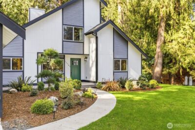 11785 Penny Place NE, Bainbridge Island, WA 98110 - Photo 2