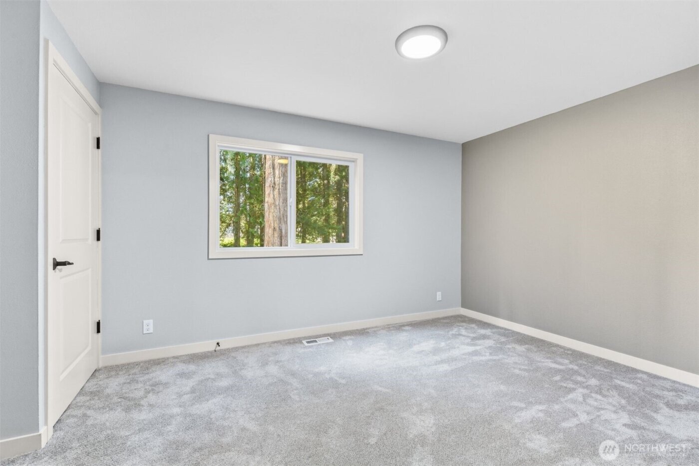 11785 Penny Place NE, Bainbridge Island, WA 98110