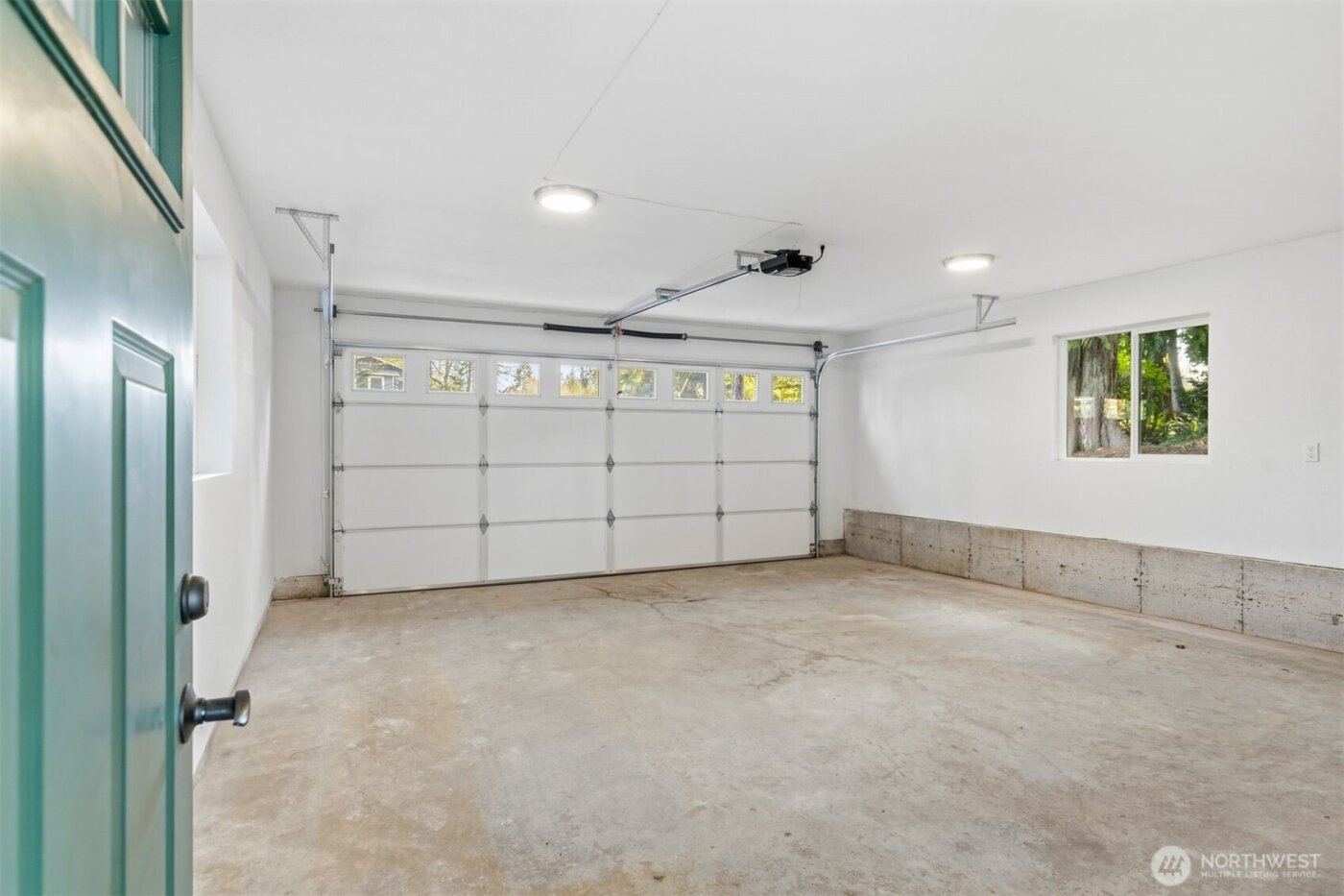 11785 Penny Place NE, Bainbridge Island, WA 98110