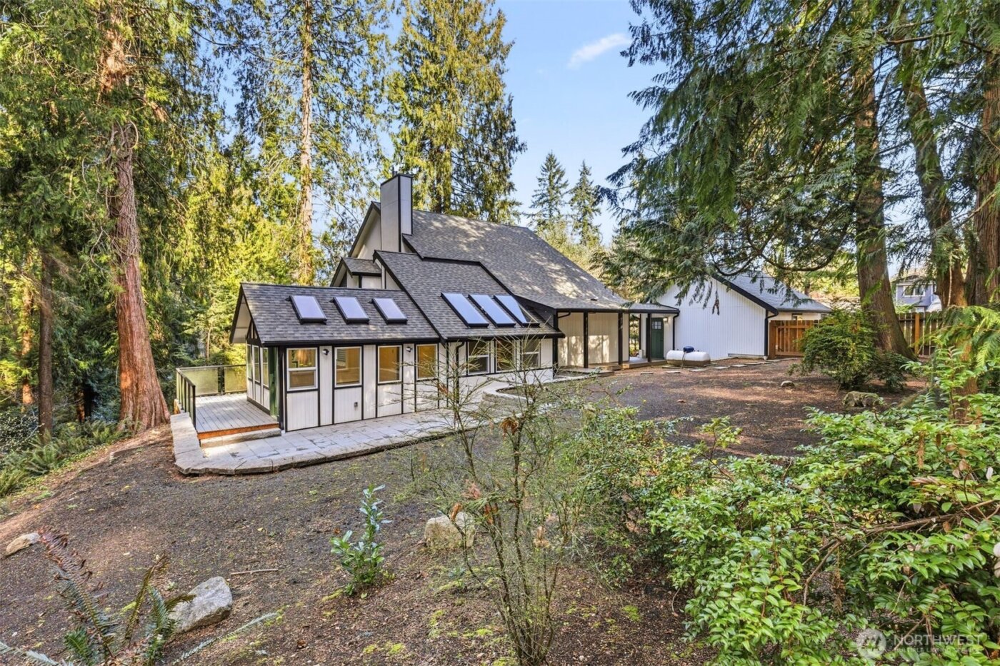 11785 Penny Place NE, Bainbridge Island, WA 98110