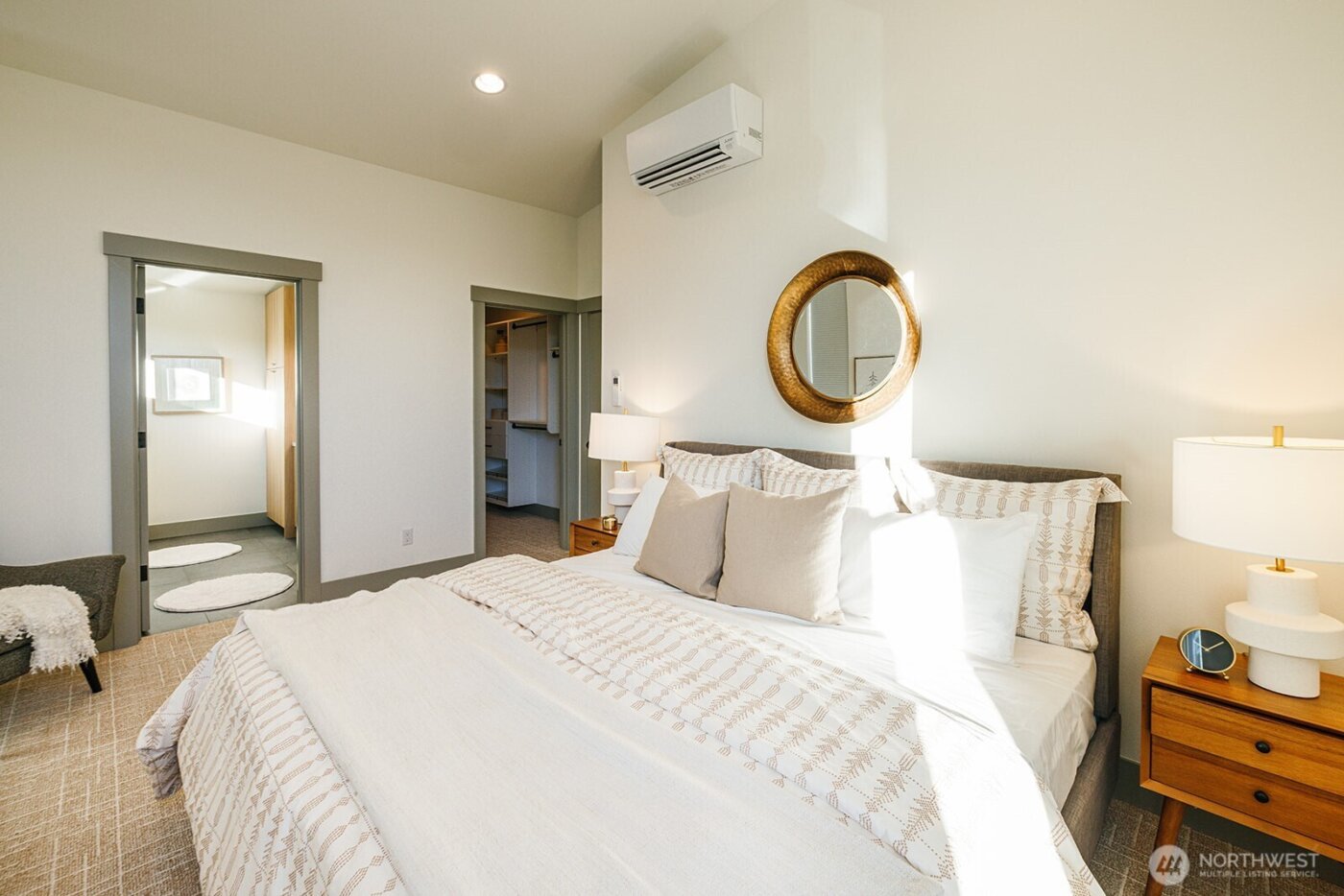 4110 30th Avenue S #8, Seattle, WA 98108