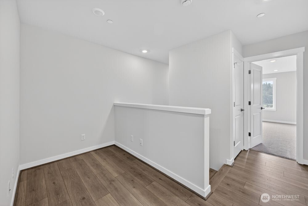 13205 NE 127th Way #D, Kirkland, WA 98034