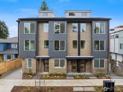 1913 A N 120th Street , Seattle, WA 98133