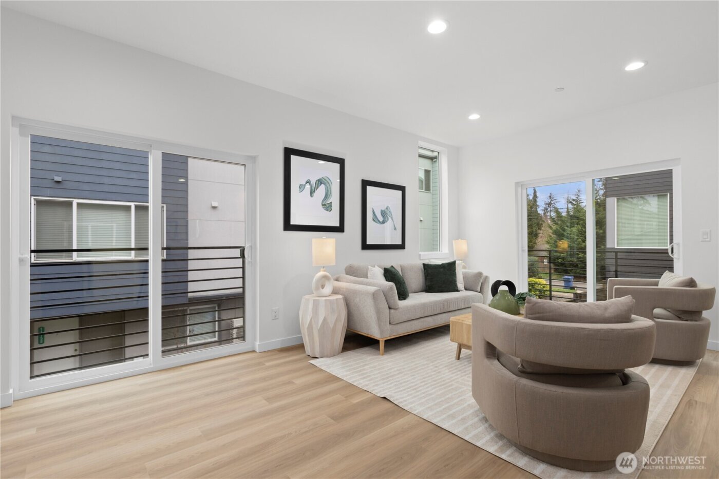 1913 A N 120th Street , Seattle, WA 98133