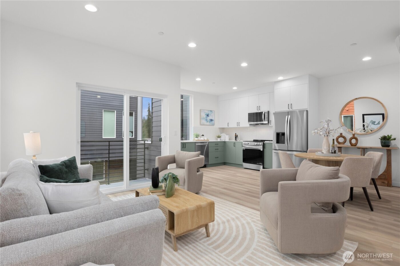 1913 A N 120th Street , Seattle, WA 98133