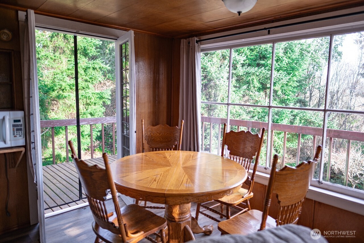 24310 47th Avenue SW, Vashon, WA 98070