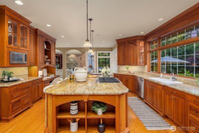 24838 NE 20th Street , Sammamish, WA 98074-3340 - Photo 13