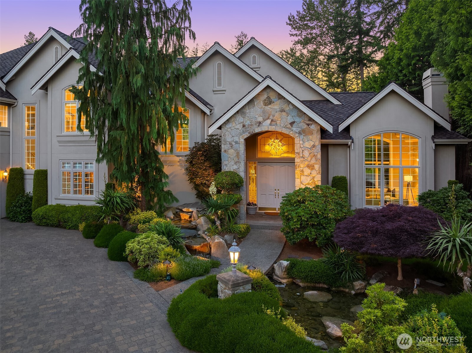 24838 NE 20th Street , Sammamish, WA 98074-3340