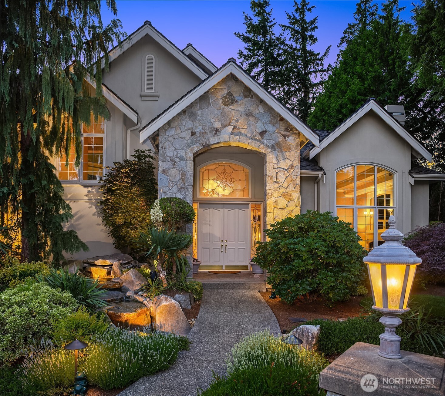 24838 NE 20th Street , Sammamish, WA 98074-3340