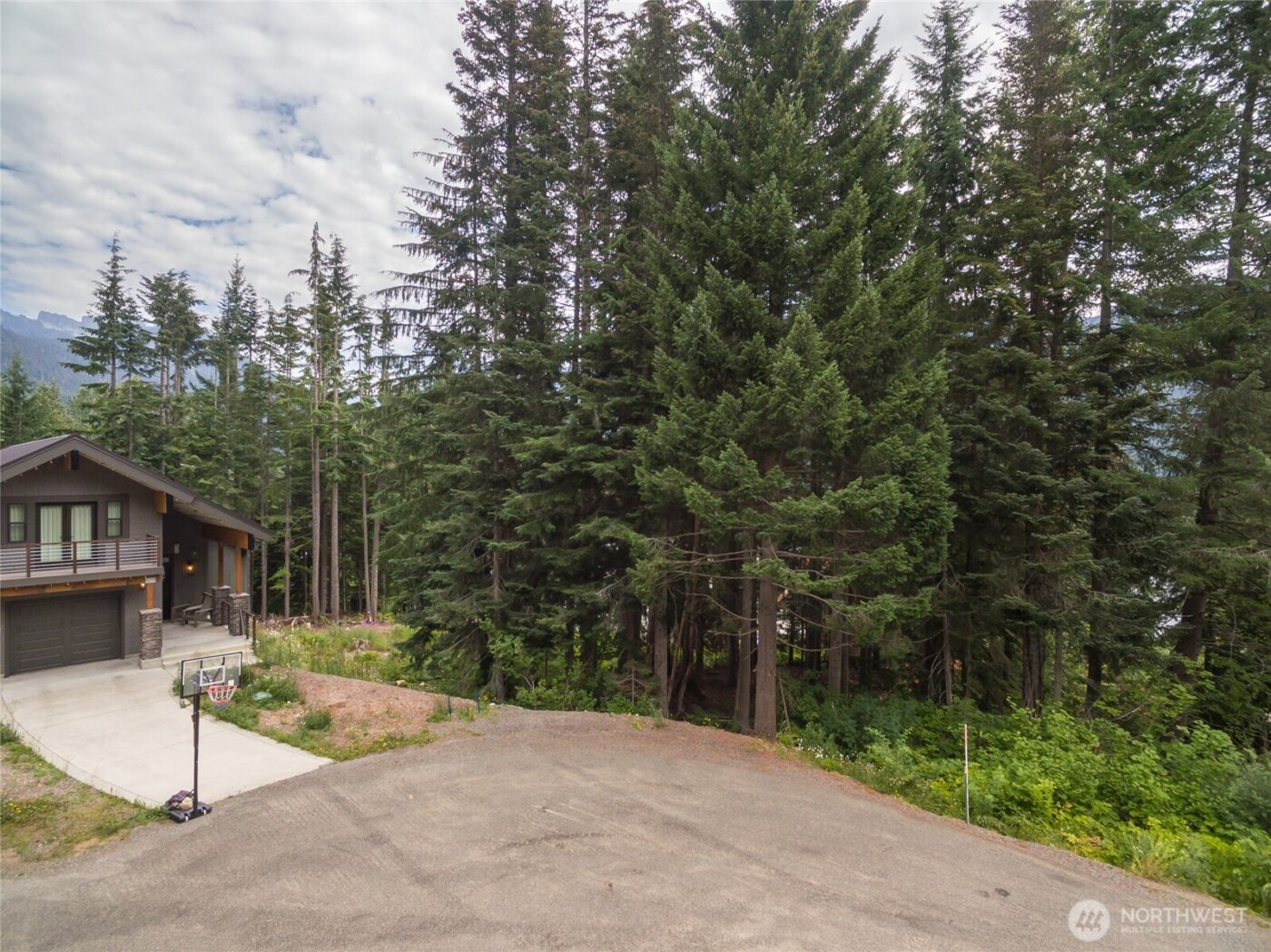 14 Arlberg Place , Snoqualmie Pass, WA 98068