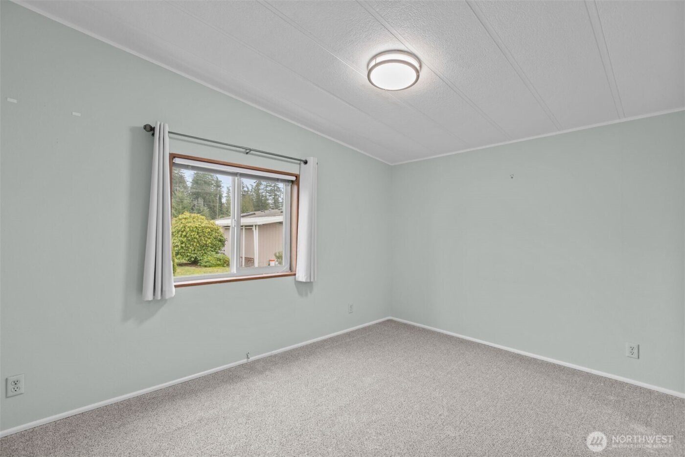 620 112th Street SE #352, Everett, WA 98208