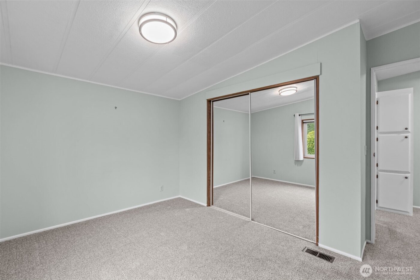 620 112th Street SE #352, Everett, WA 98208