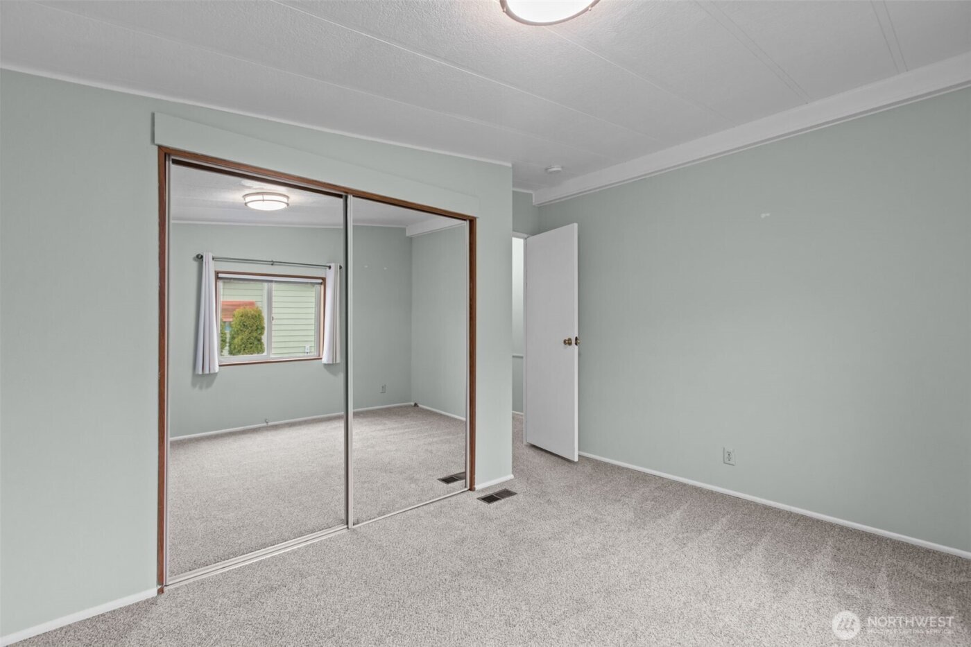 620 112th Street SE #352, Everett, WA 98208