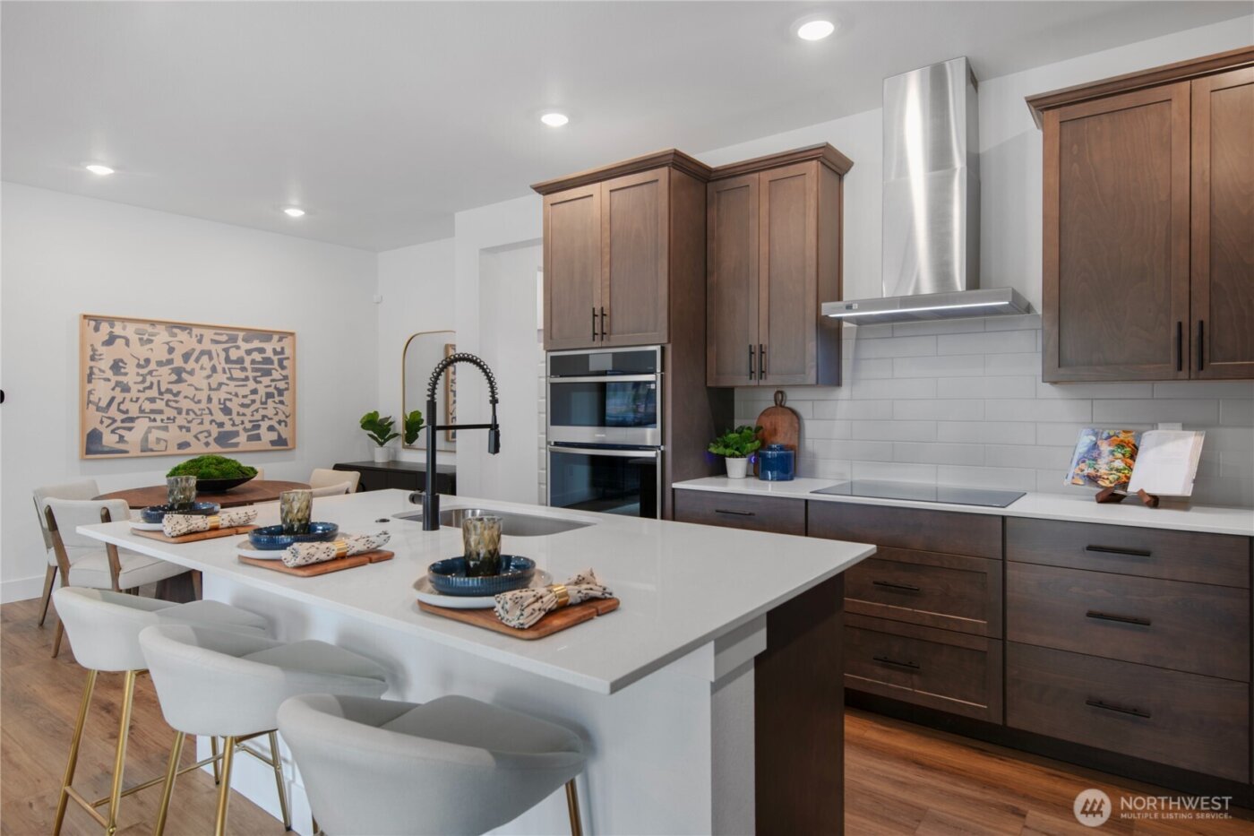 645 Gooseberry Place , Sequim, WA 98382