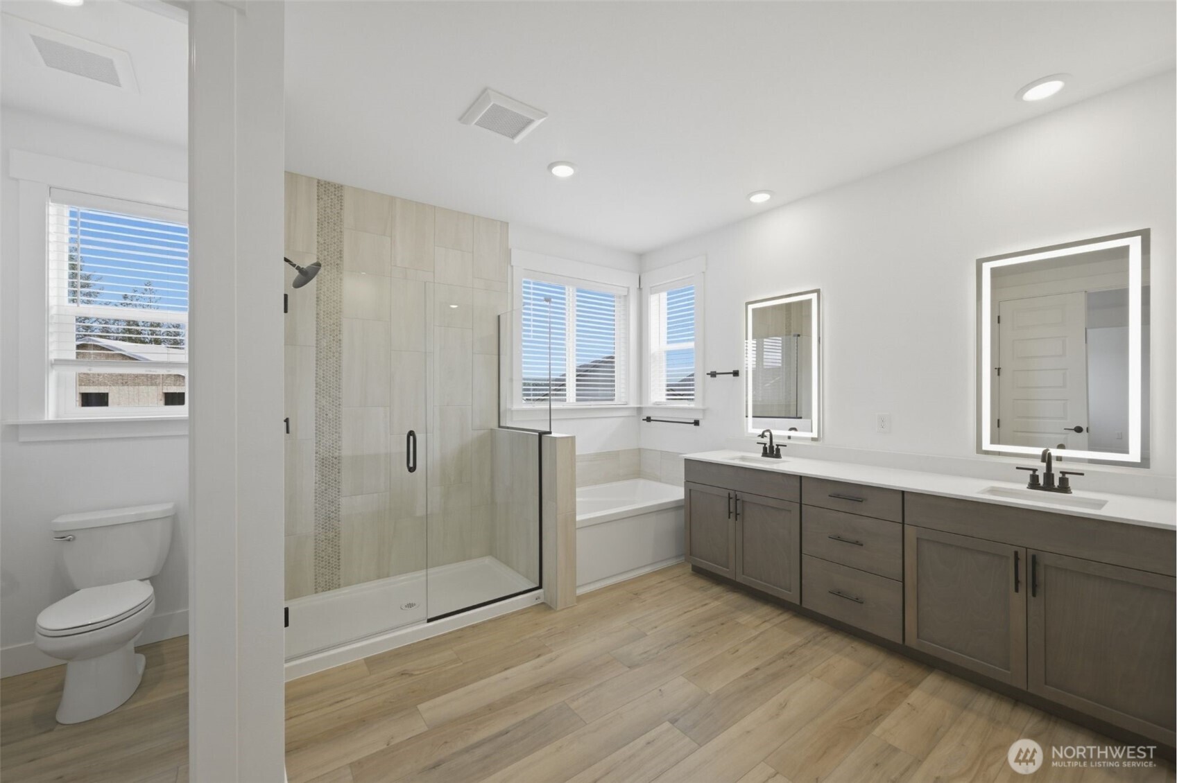 20429 Mystic Place E, Bonney Lake, WA 98391