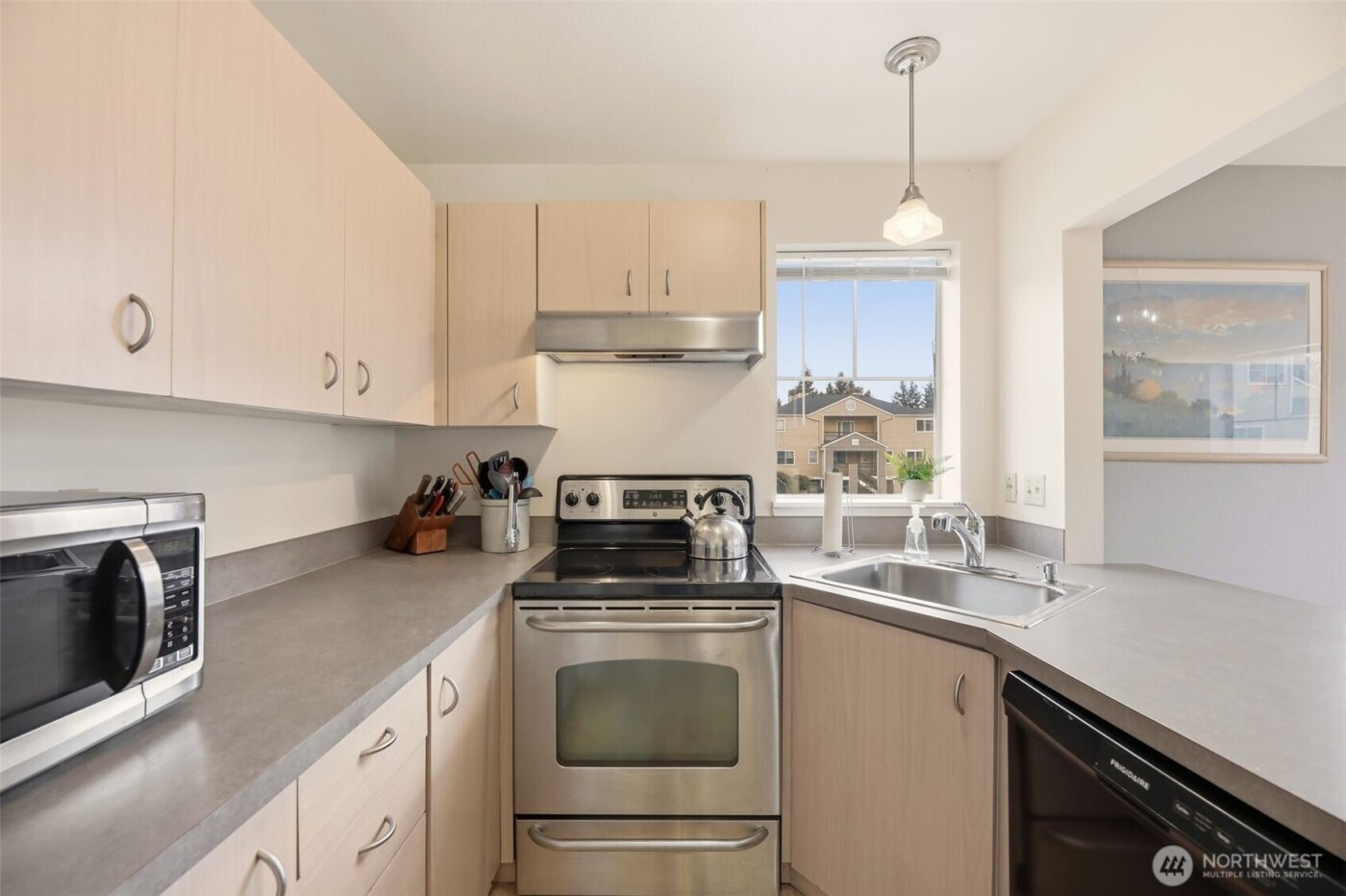 5300 Harbour Pointe Boulevard #N307, Mukilteo, WA 98275