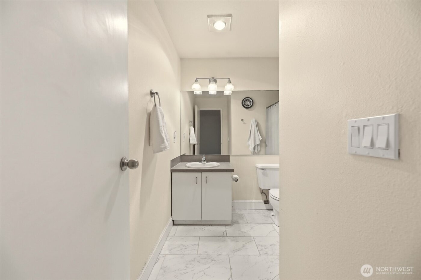 5300 Harbour Pointe Boulevard #N307, Mukilteo, WA 98275