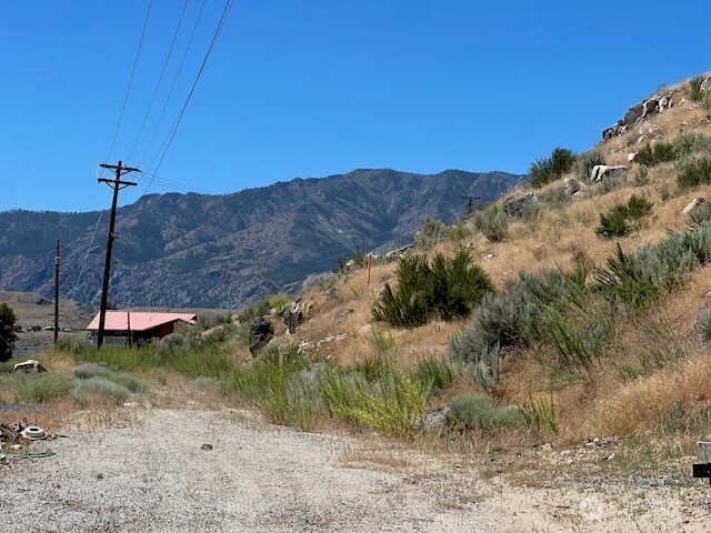 37 Osprey Nest Road , Pateros, WA 98846