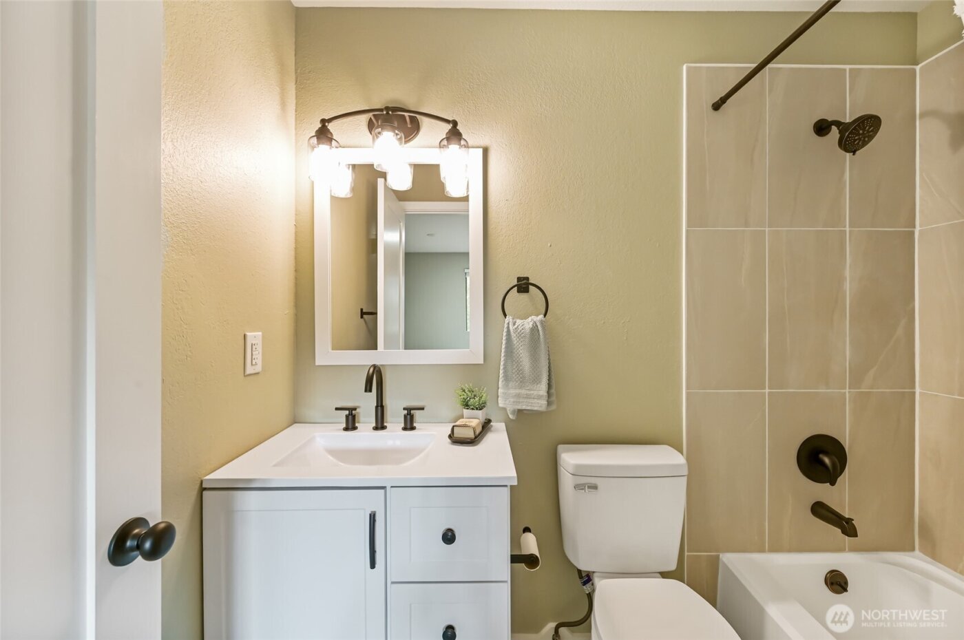 12600 NE 145th Street #52G, Kirkland, WA 98034