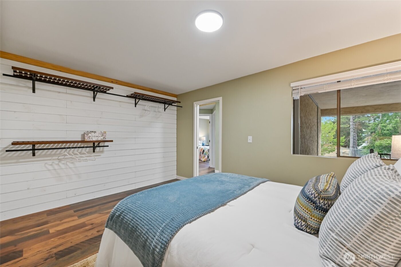 12600 NE 145th Street #52G, Kirkland, WA 98034