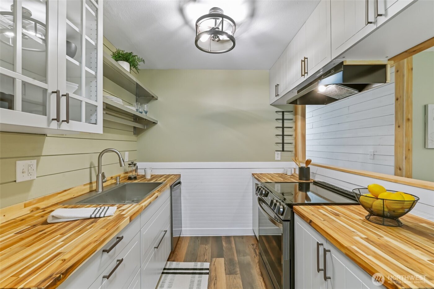 12600 NE 145th Street #52G, Kirkland, WA 98034