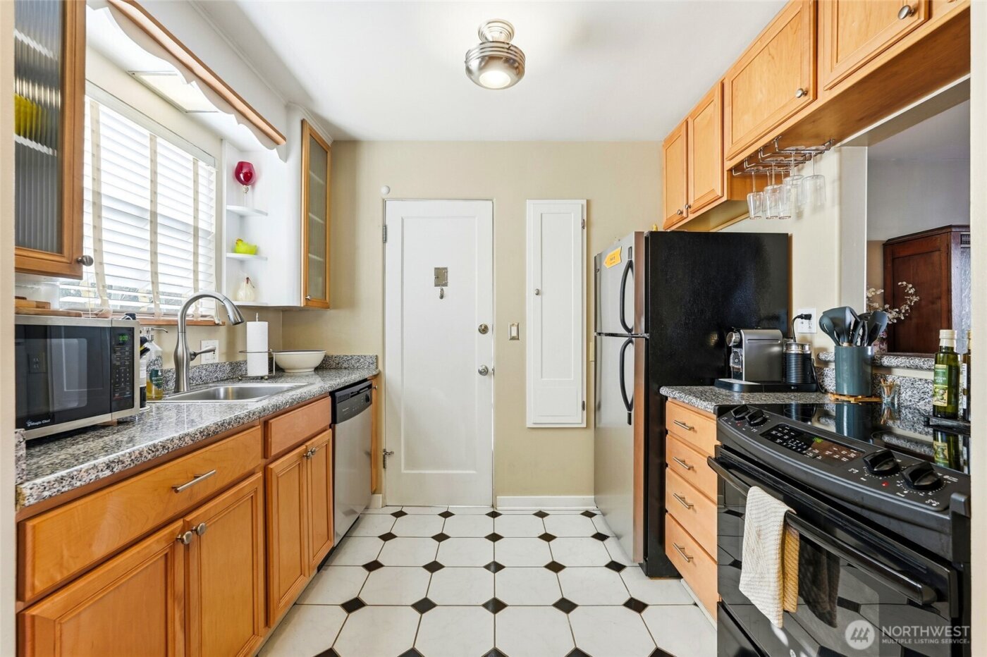 314 N G Street #B1, Tacoma, WA 98403