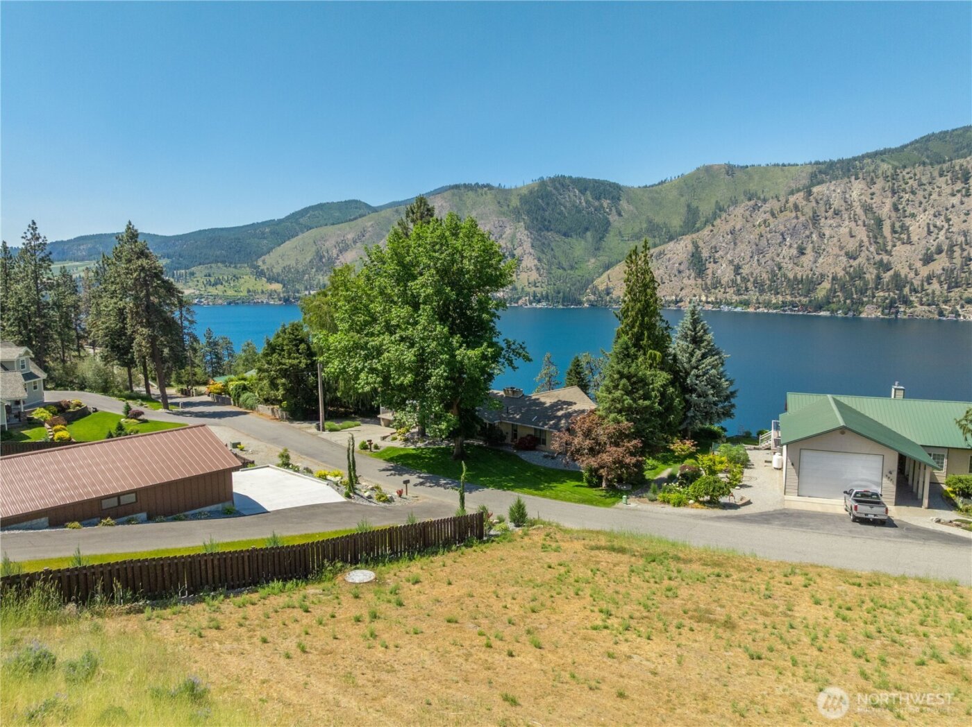 2870 Lakeshore Drive , Manson, WA 98831