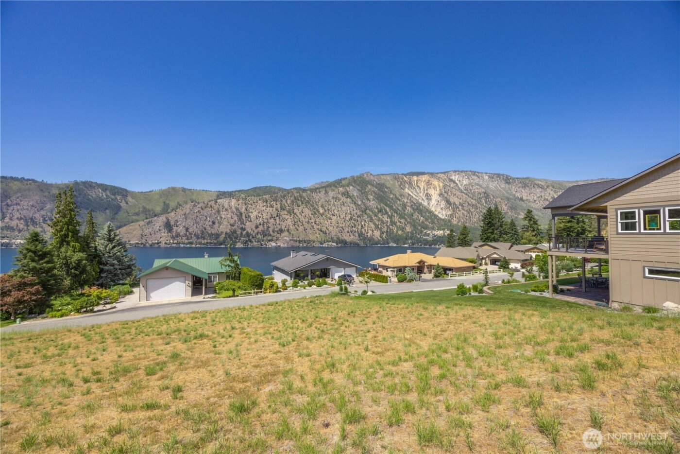2870 Lakeshore Drive , Manson, WA 98831