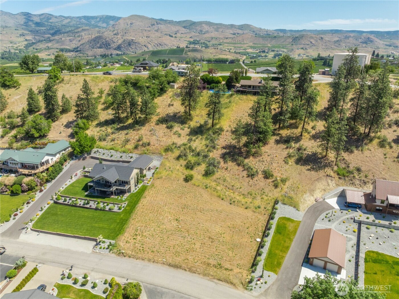 2870 Lakeshore Drive , Manson, WA 98831