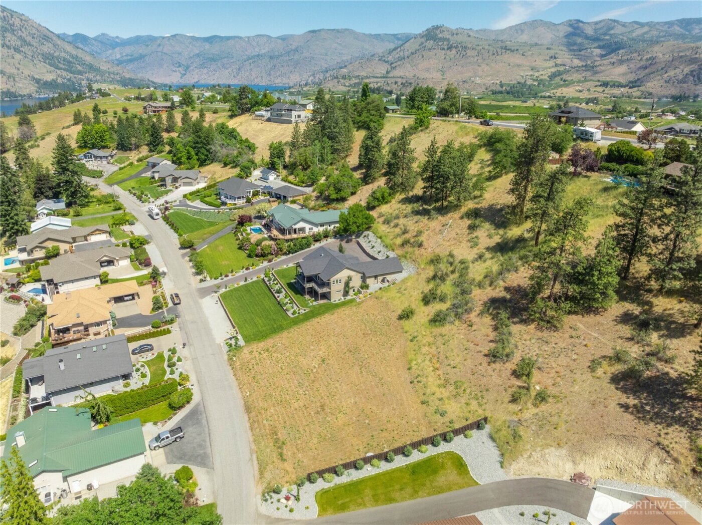 2870 Lakeshore Drive , Manson, WA 98831