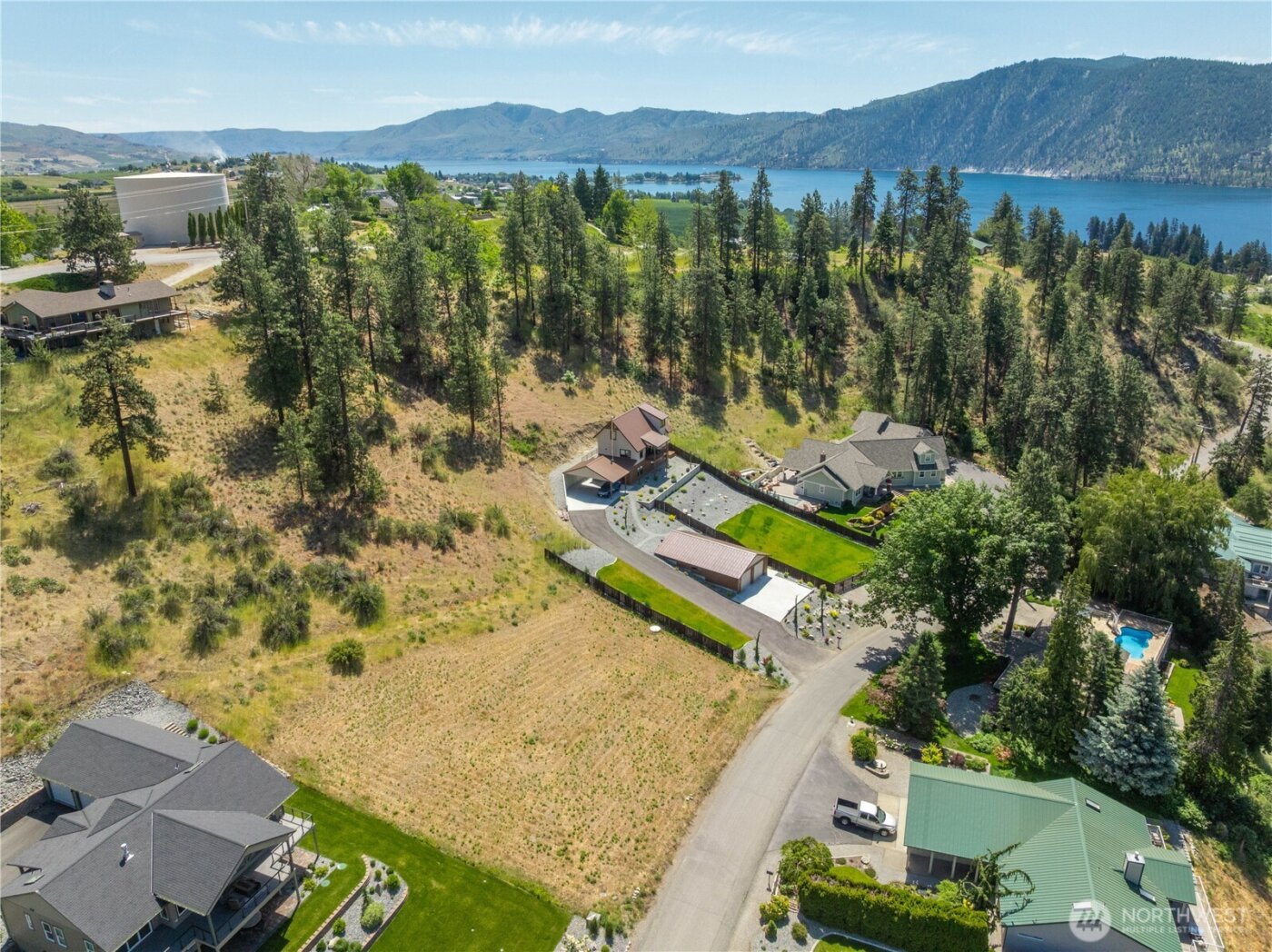 2870 Lakeshore Drive , Manson, WA 98831