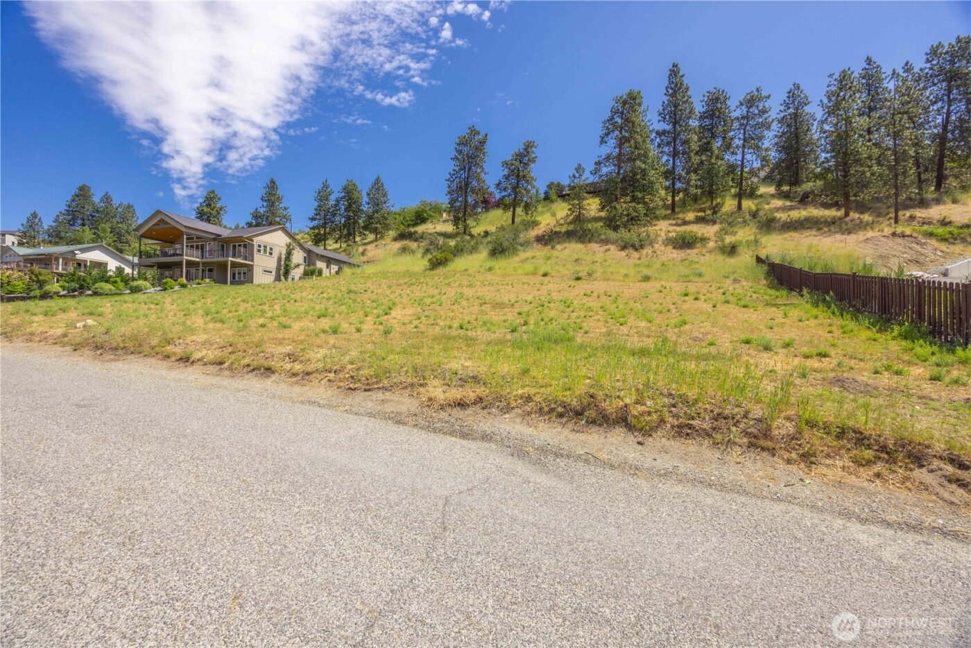 2870 Lakeshore Drive , Manson, WA 98831