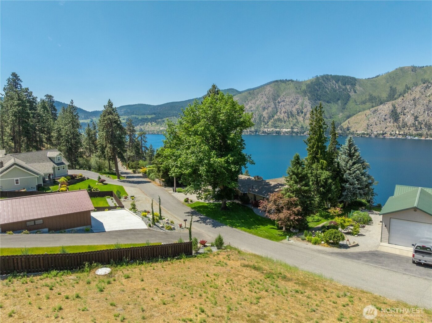2870 Lakeshore Drive , Manson, WA 98831