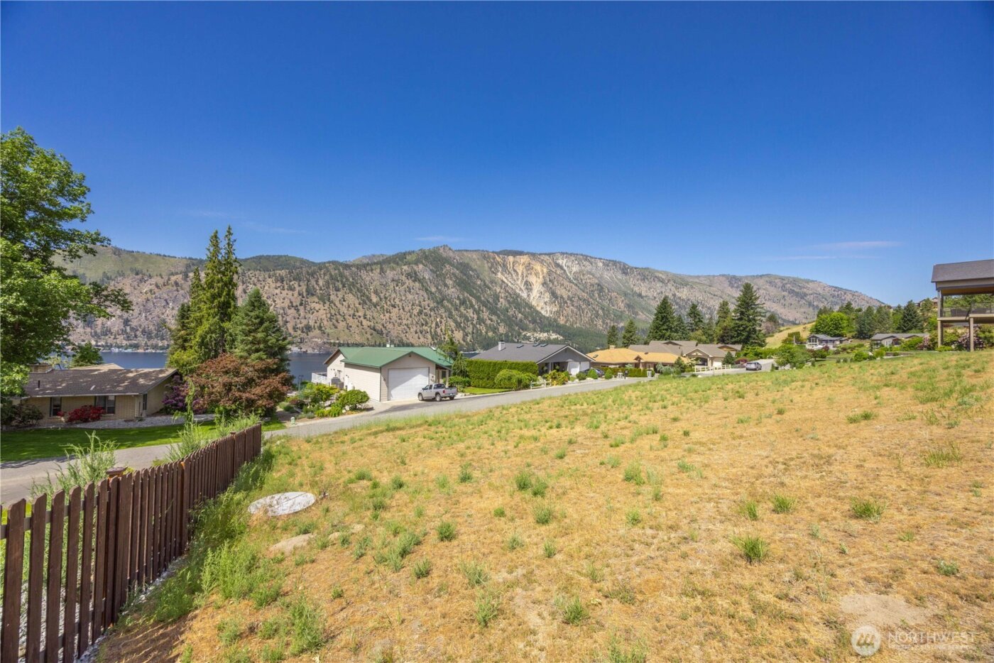 2870 Lakeshore Drive , Manson, WA 98831