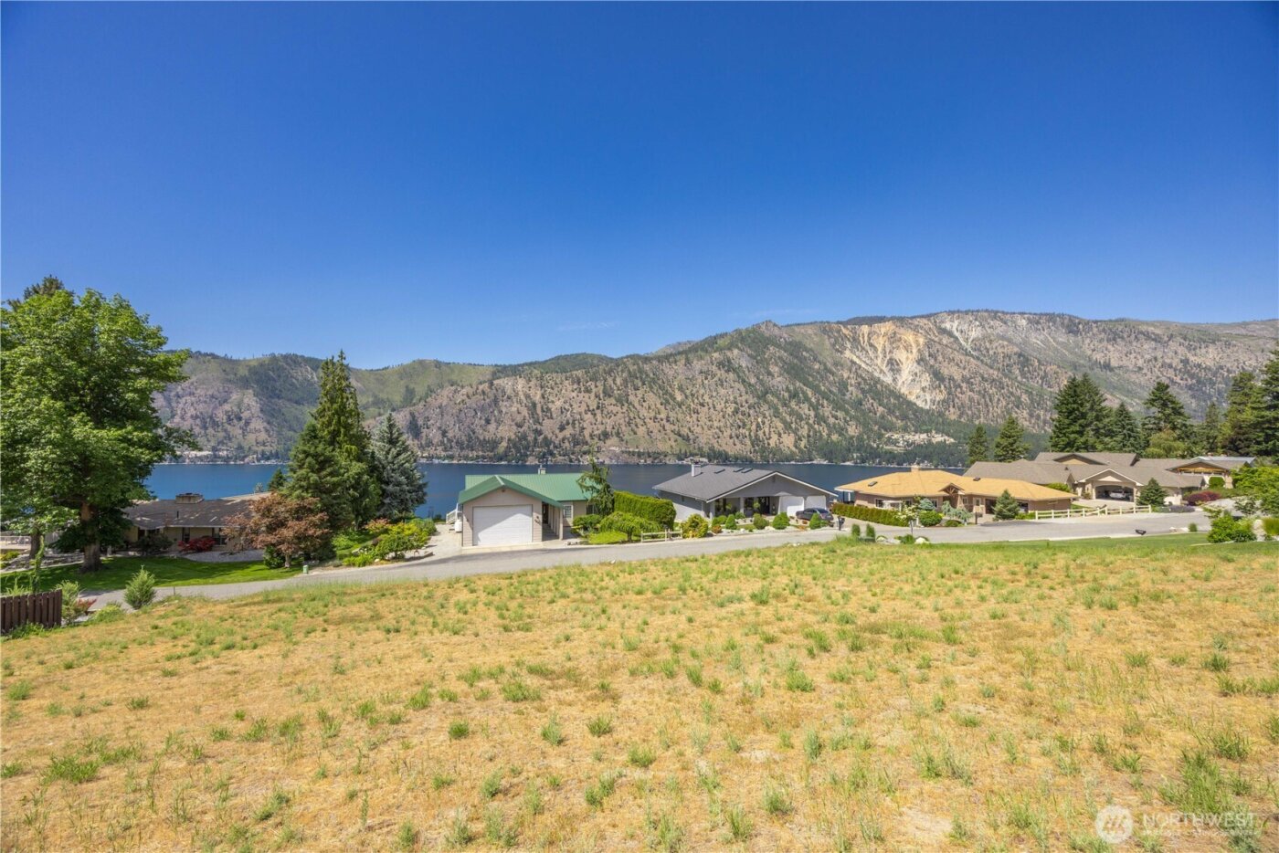 2870 Lakeshore Drive , Manson, WA 98831