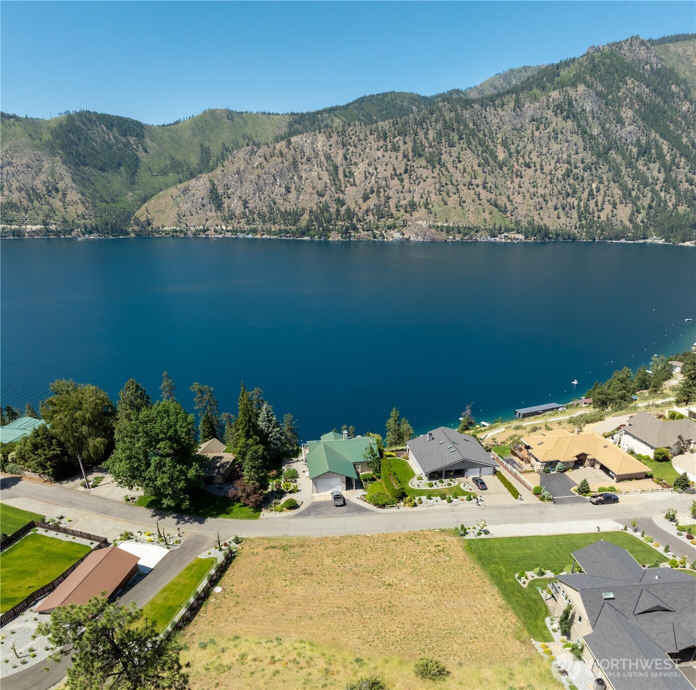 2870 Lakeshore Drive , Manson, WA 98831