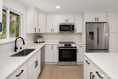 13307 NE 77th Street , Redmond, WA 98052 - Photo 12