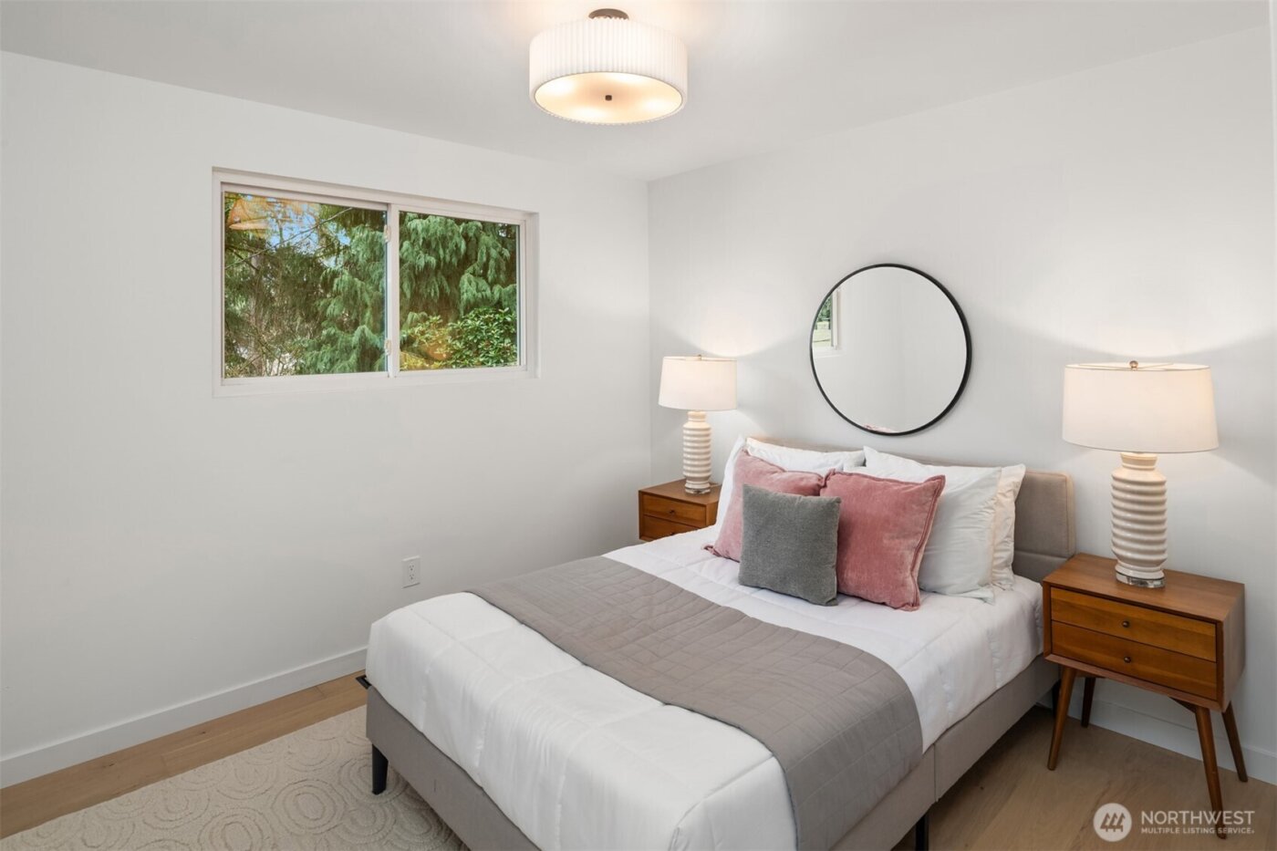 13307 NE 77th Street , Redmond, WA 98052