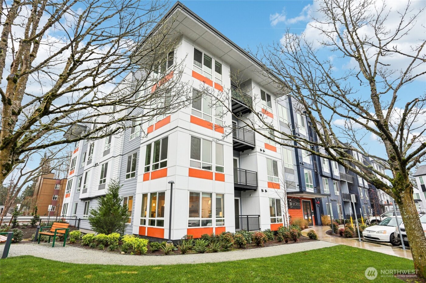 14598 Westminster Way N #102, Shoreline, WA 98133