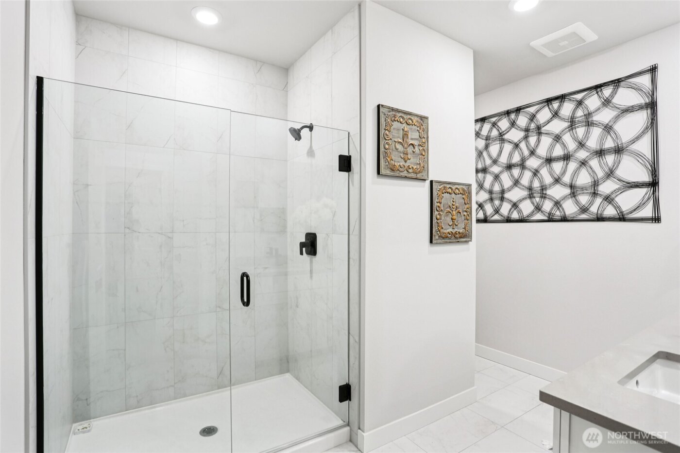 14598 Westminster Way N #102, Shoreline, WA 98133