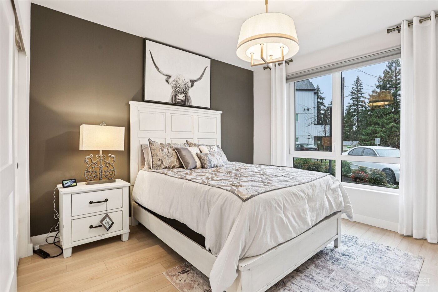 14598 Westminster Way N #102, Shoreline, WA 98133