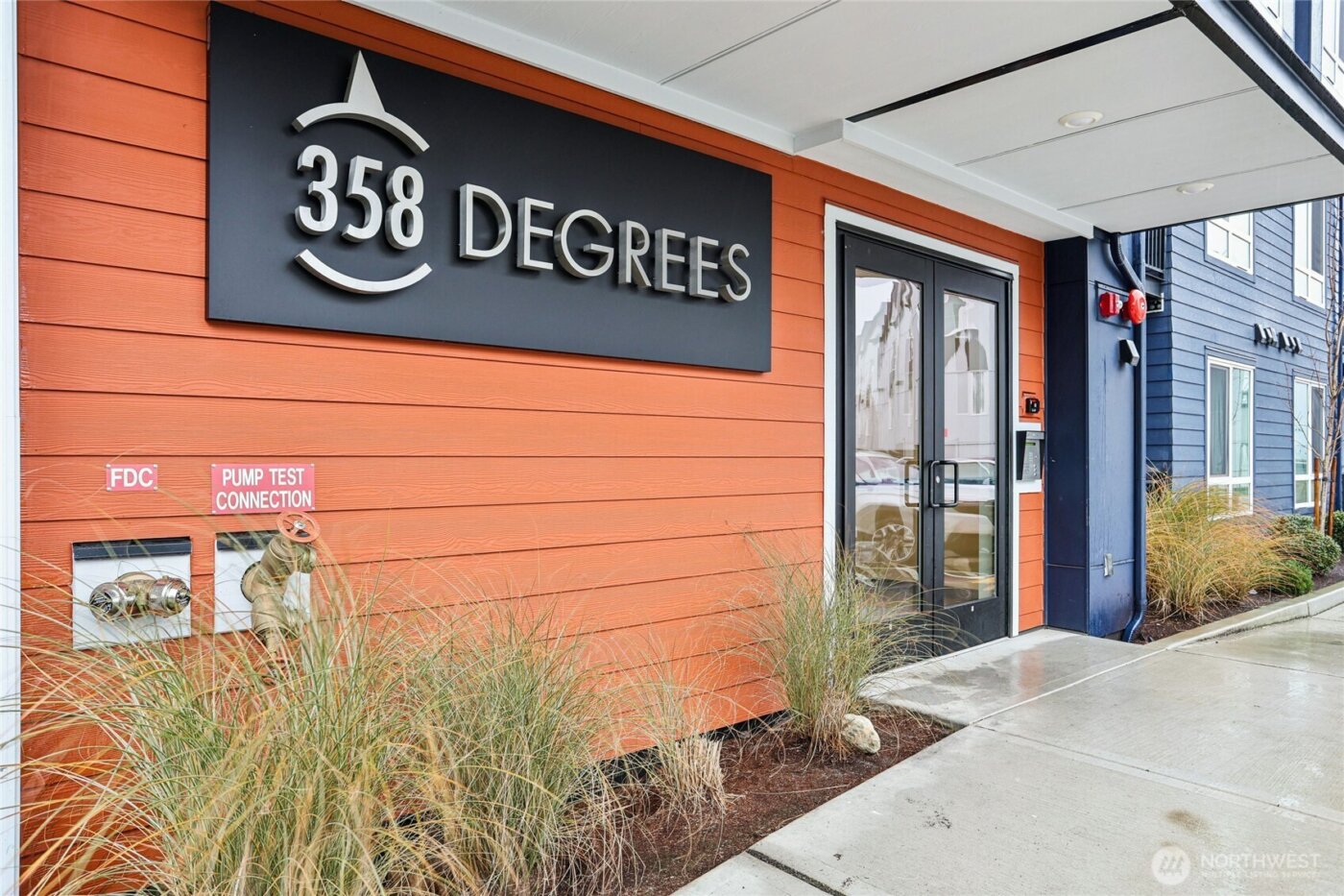 14598 Westminster Way N #102, Shoreline, WA 98133