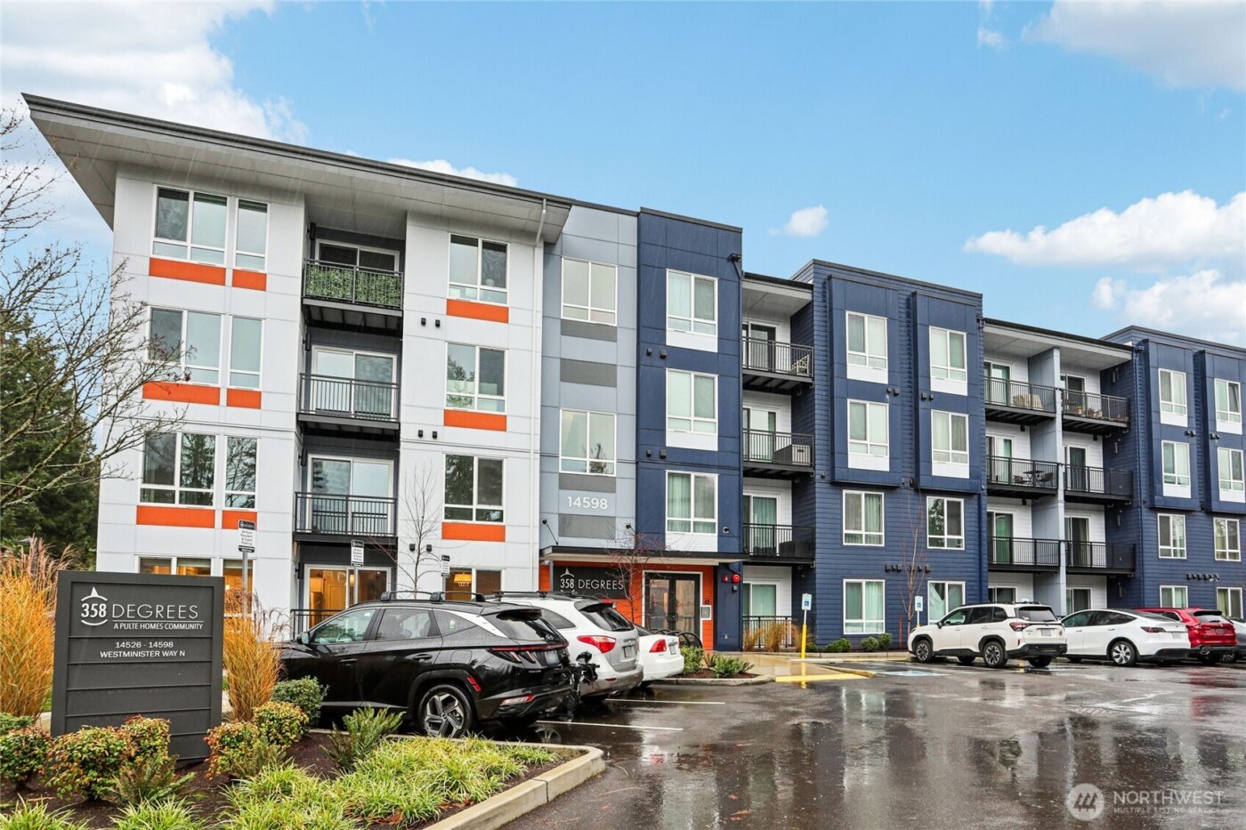 14598 Westminster Way N #102, Shoreline, WA 98133