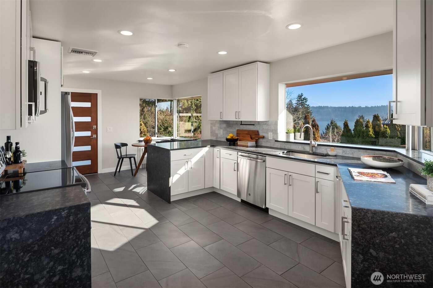 6070 Seward Park Avenue S, Seattle, WA 98118