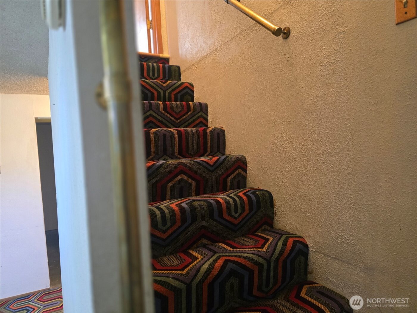 1730 N Narrows Drive , Tacoma, WA 98406-1510